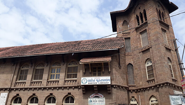 taxi on rent Ahmedabad